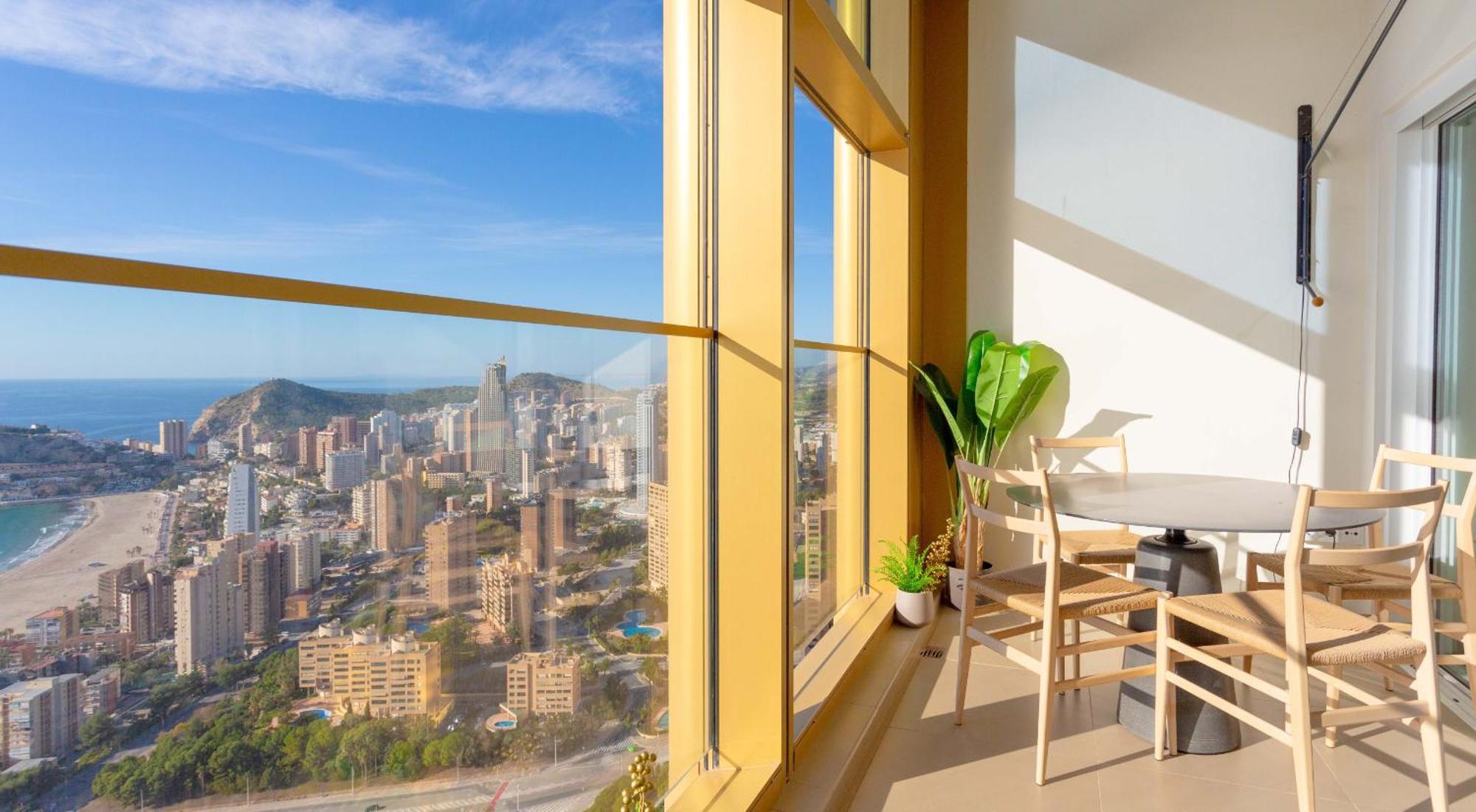 Intempo By Holuxe - 352 - 35th Floor Apartment